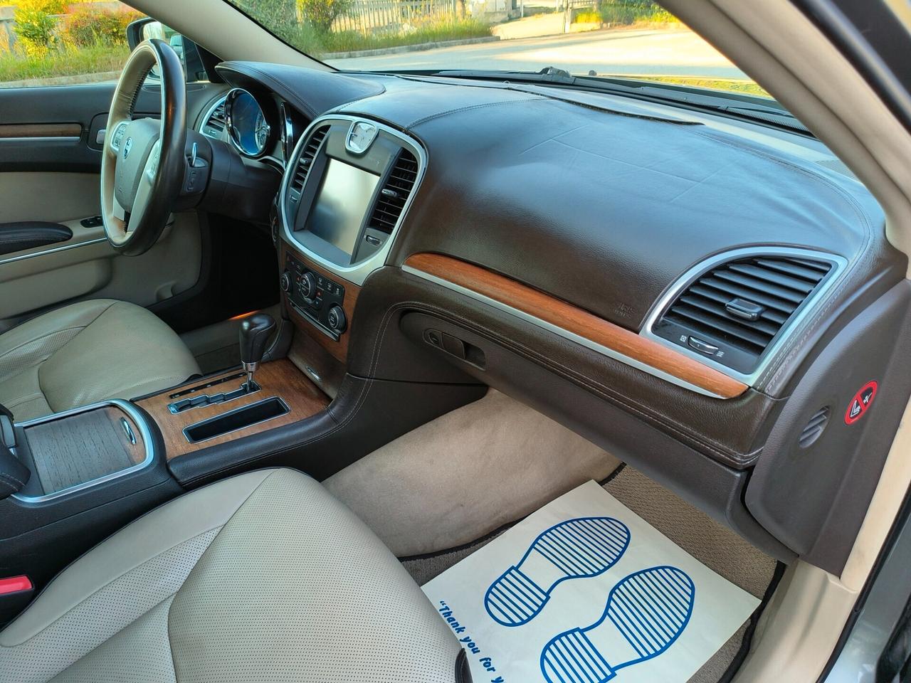 Lancia Thema 3.0 V6 Multijet II 239 CV Platinum