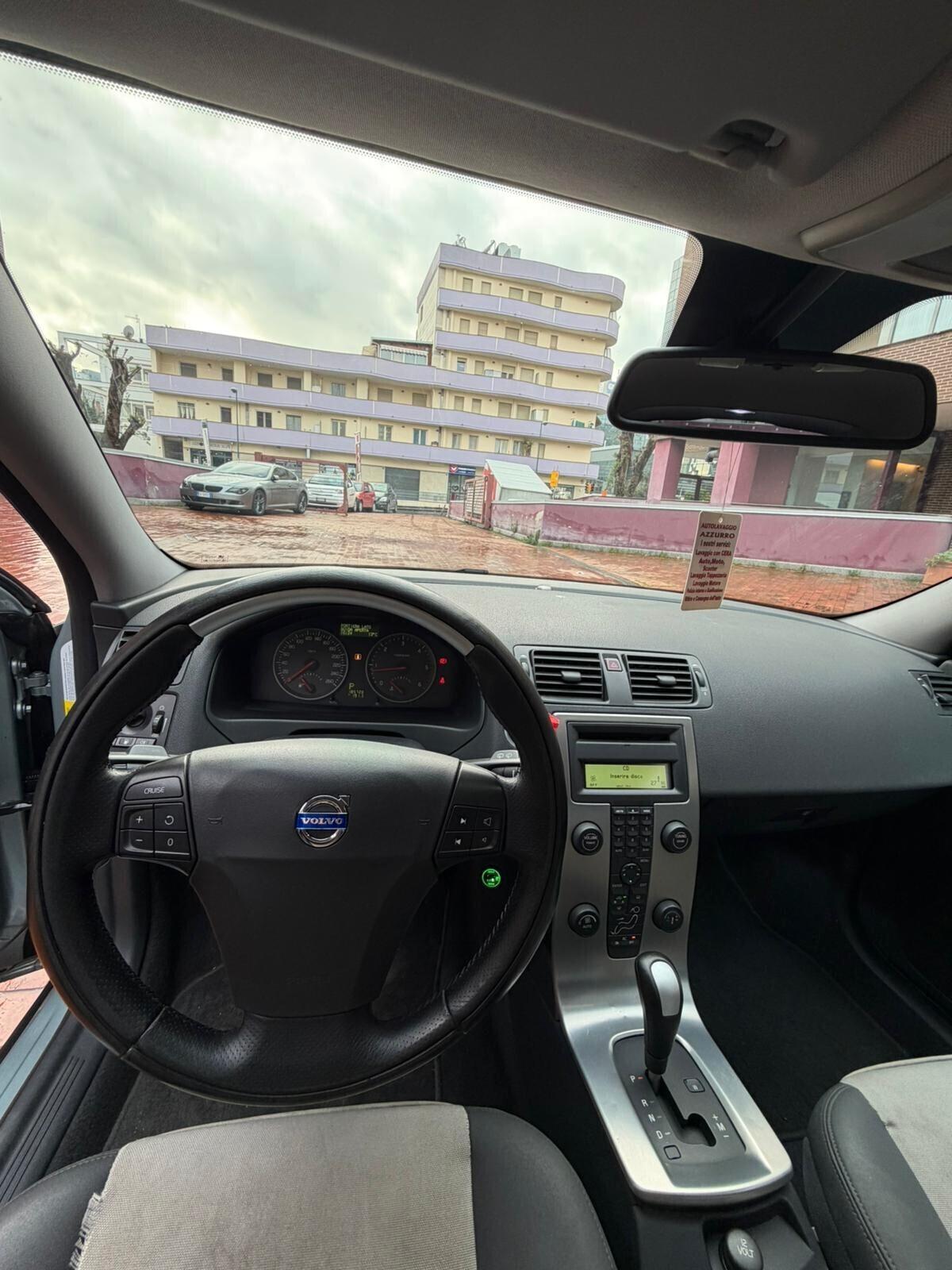 Volvo C30 2.4 D5 aut. R-DESIGN