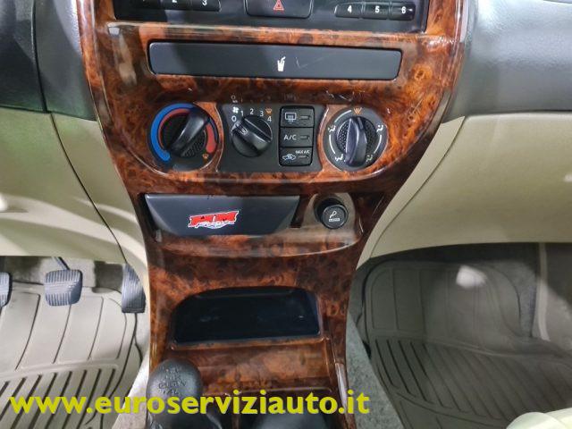 NISSAN Terrano II 2.7 Tdi 3 porte Luxury