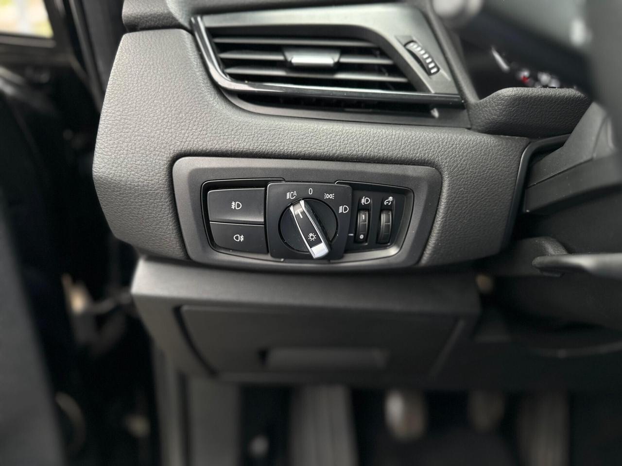 Bmw 218d Active Tourer Business