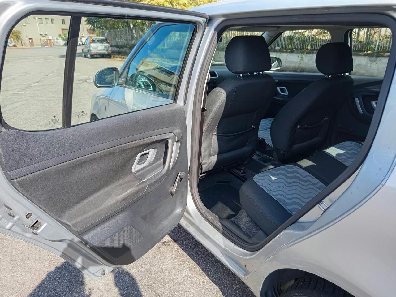 Skoda Fabia 1.2 12V 70CV 5p. Style GPLine