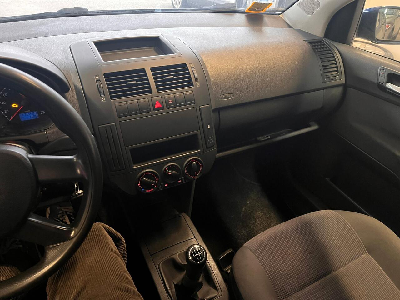 Volkswagen Polo 1.4/75CV 16V 5p. Comfortline