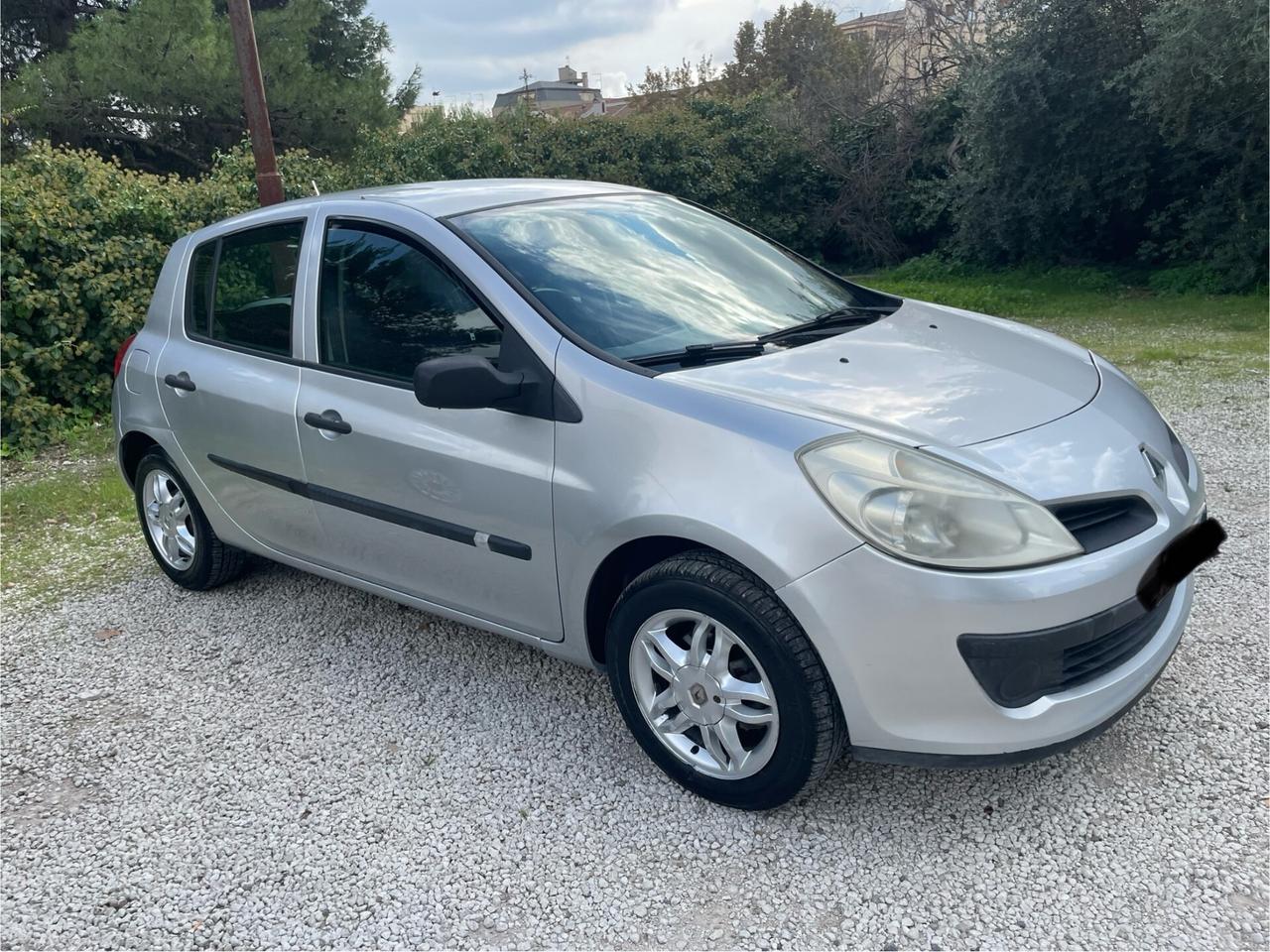 Renault Clio Storia 1.2 16V 5 porte Dynamique