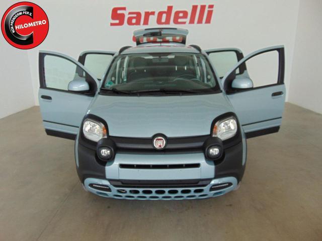 FIAT Panda City Cross Hybrid