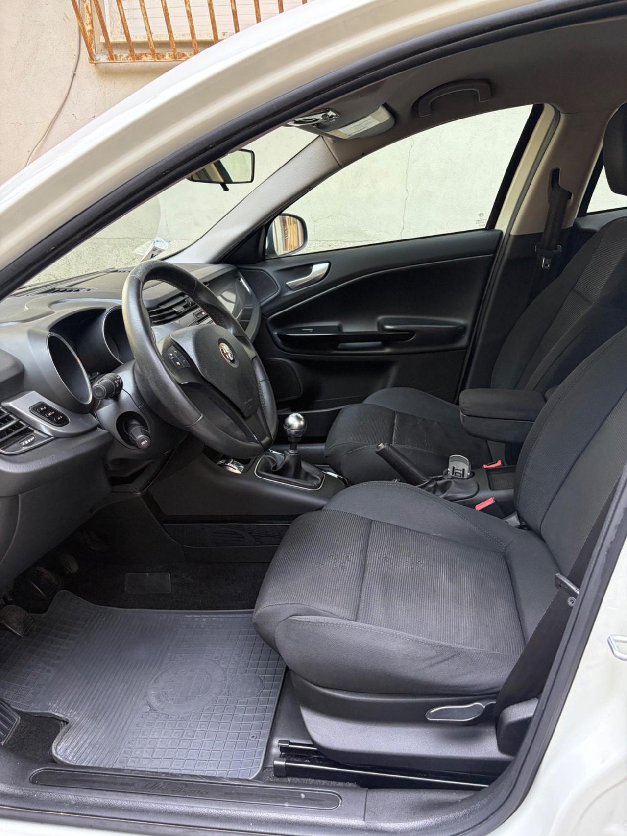 Alfa Romeo Giulietta 1.6 MTJ 105CV POCHI KM 1PROP NORD ITALIA