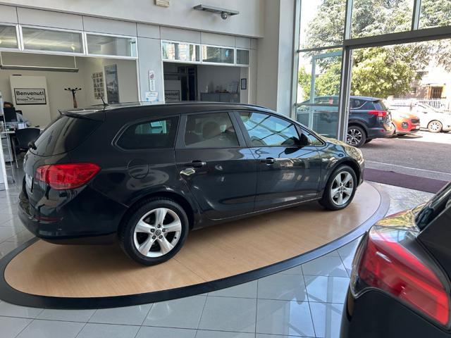 OPEL Astra 1.7 CDTI 110CV Sports Tourer Cosmo