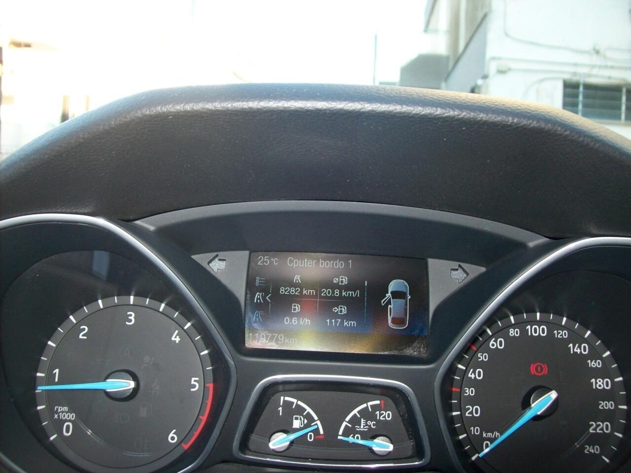 Ford Focus SW 1.5 TDCi 120CV Titanium Navy