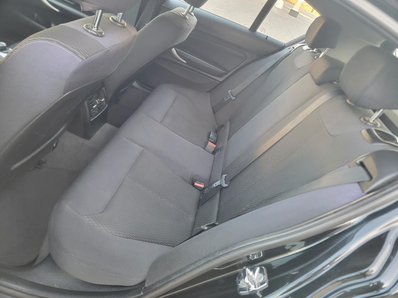 Bmw 118d cat 5 porte Attiva EURO 5 GARANZIA