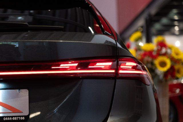 AUDI S5 Avant TFSI mHEV.CV.392. S tronic quattroS attitude