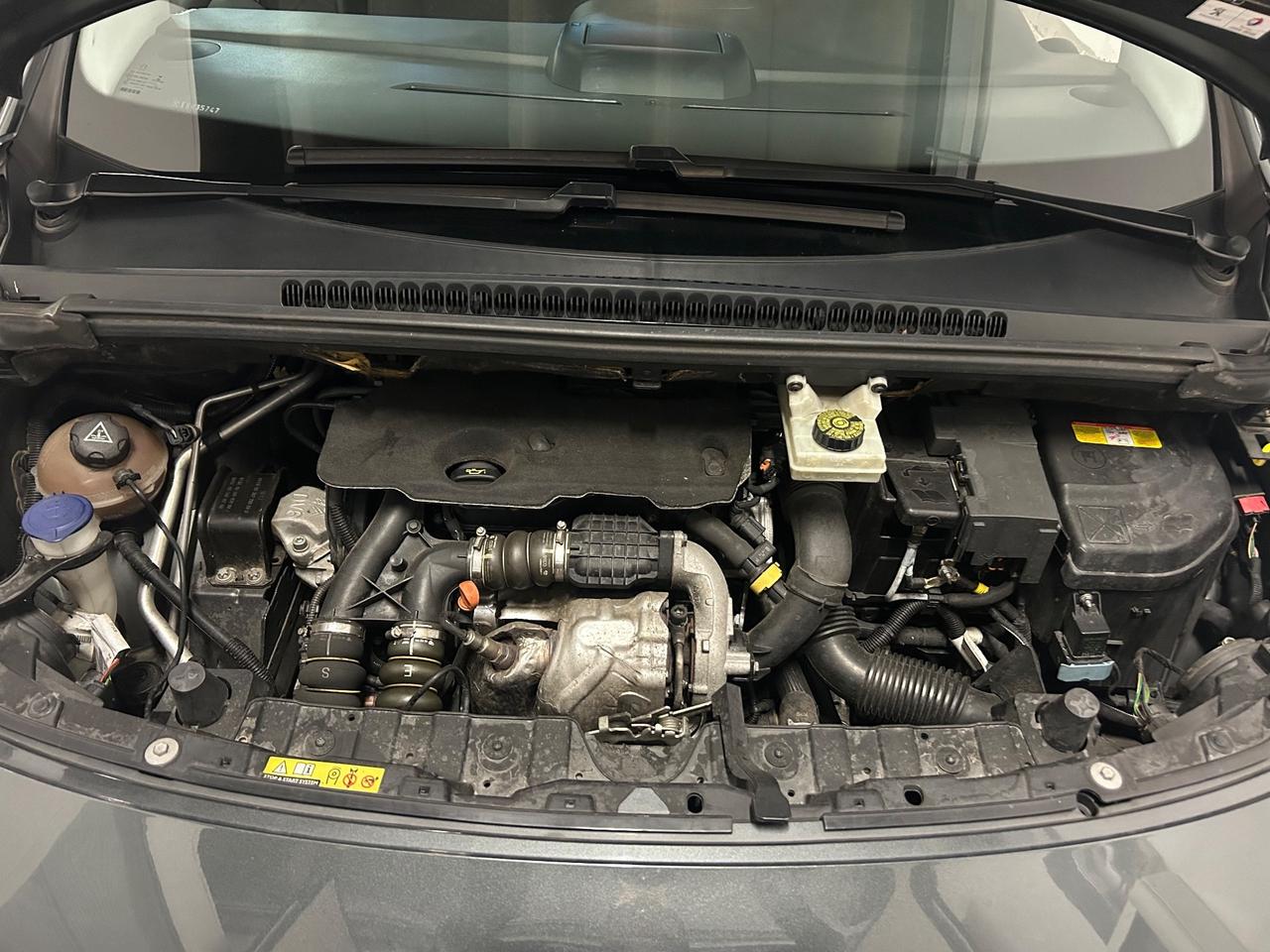 Peugeot 3008 1.6 e-HDi 115CV ETG6 Stop&Start Business