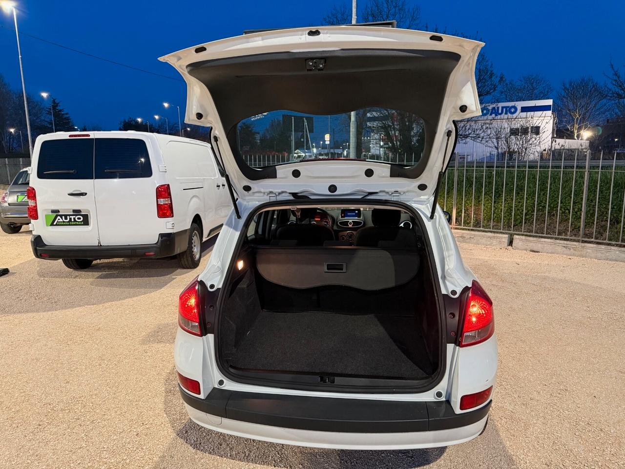 Renault Clio 1.2 16V TCE 105CV SporTour Live!