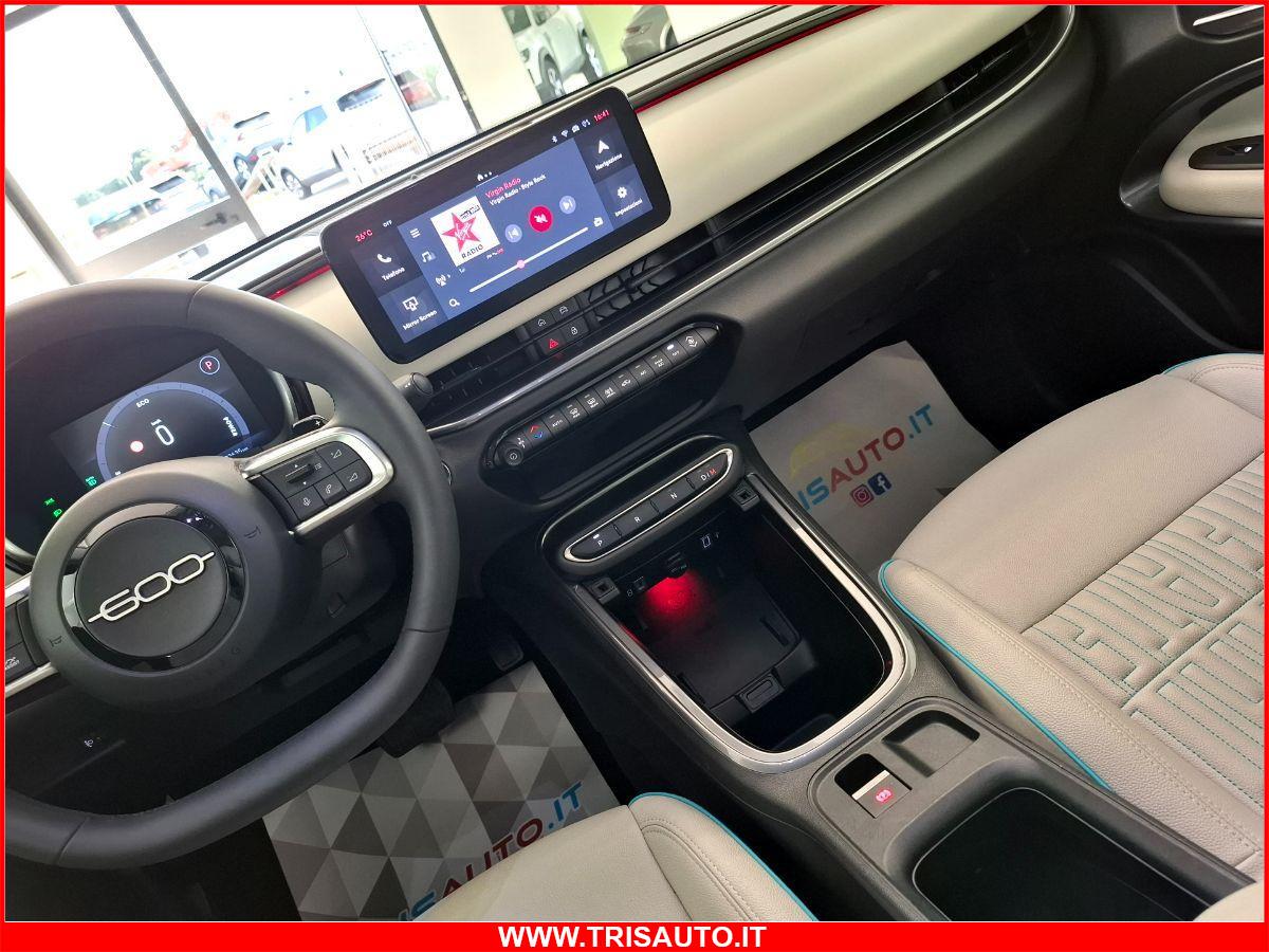 FIAT 600 1.2 T-GEN3 MHEV DCT La Prima NEOPATENTATI (FULL LED+PELLE+NAVI)
