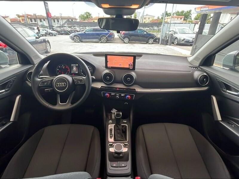 Audi Q2 2.0 30 TDI BUSINESS S TRONIC