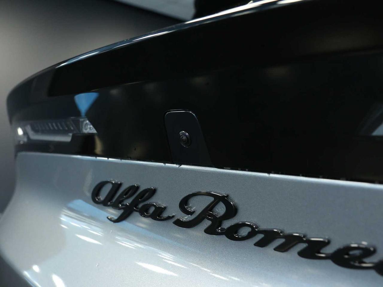 Alfa Romeo Junior hybrid 145cv eDCT6 #10242