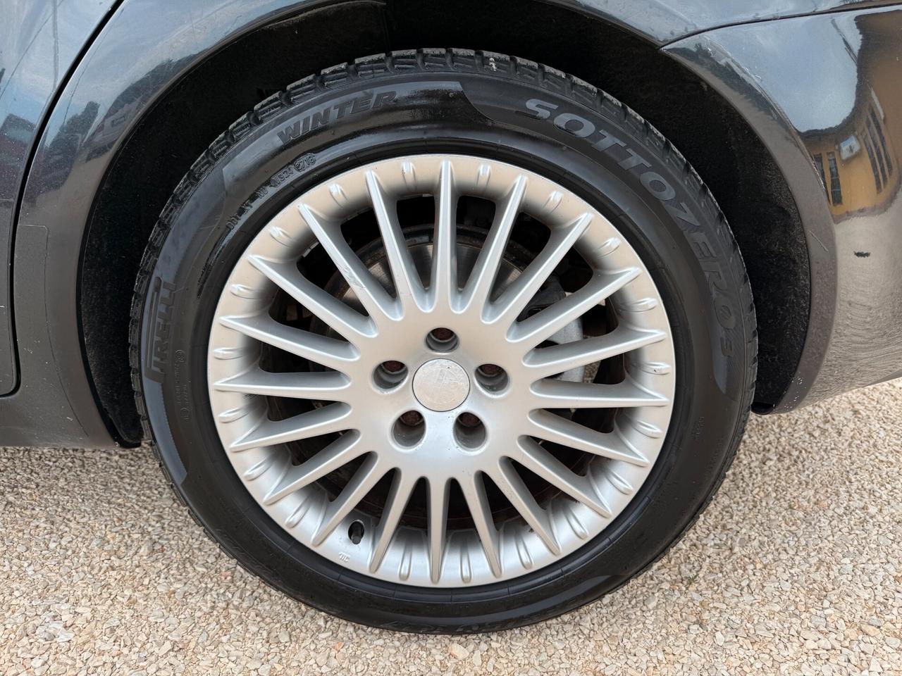 Alfa Romeo 159 1.9 JTDm 16V Exclusive Q-Tronic Design Giugiaro