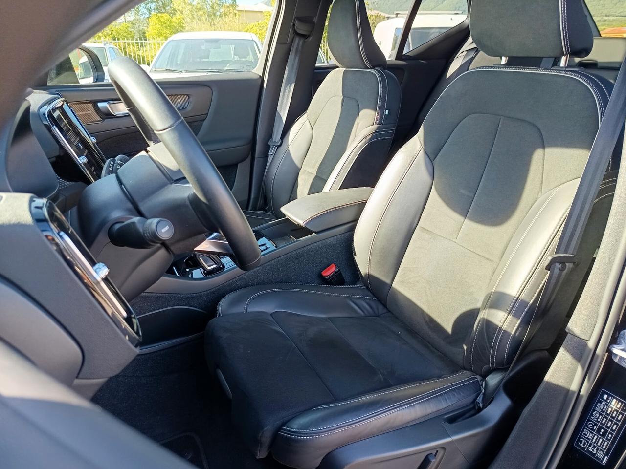 Volvo XC40 1.5 T4 PHEV R-design AUTO MY21