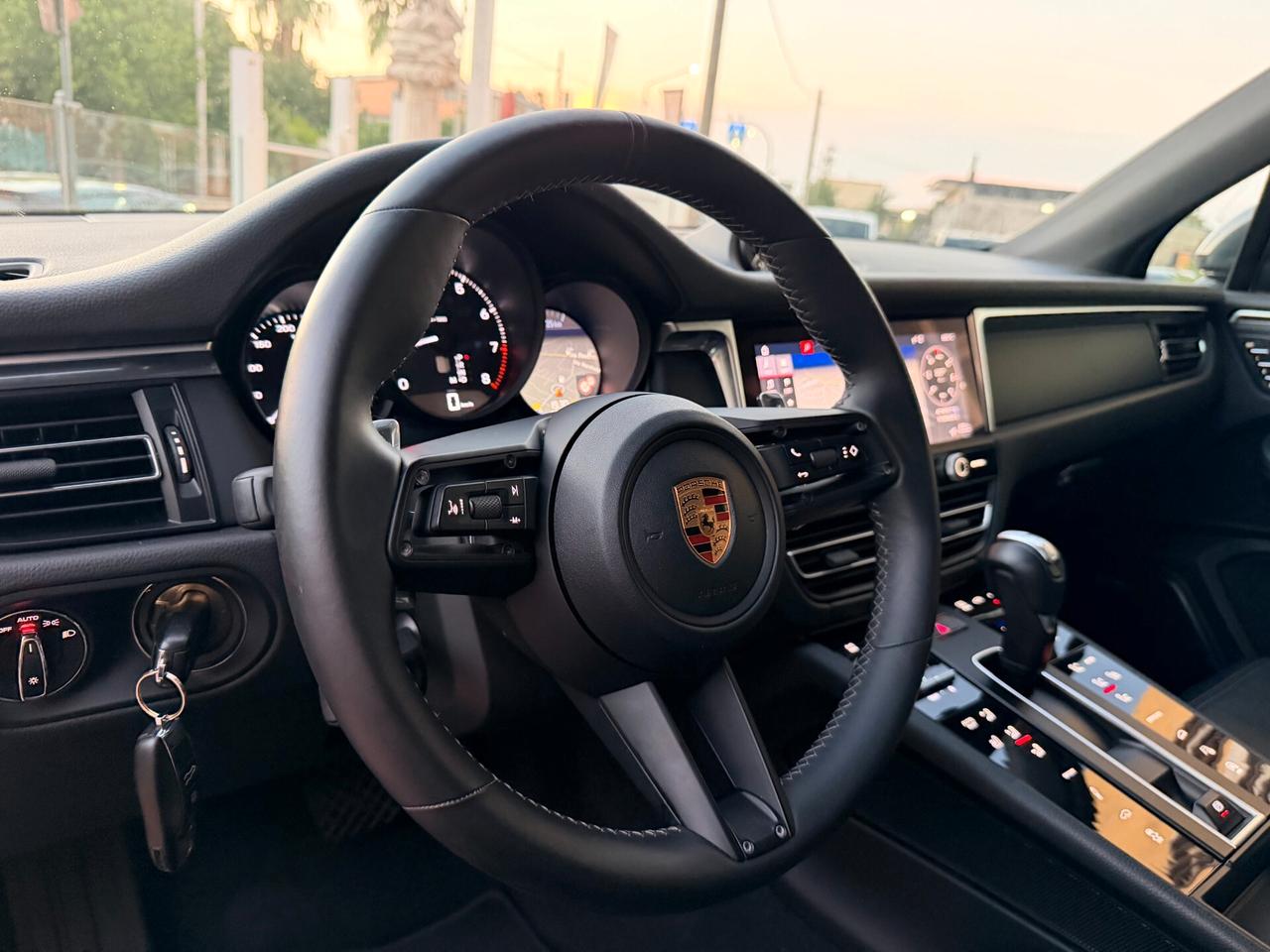 Porsche Macan 2.0 265- PASM-TETTO-MY 22-IPER FULL