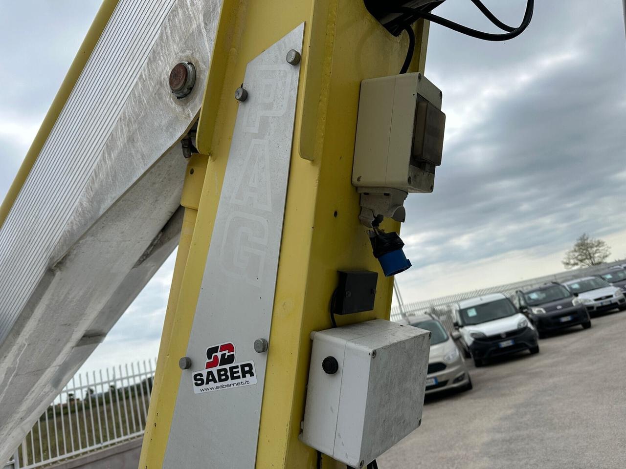 Fiat Daily 35.8 Piattaforma aerea SOLO 12 MILA KM