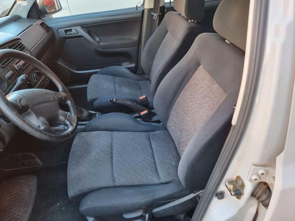 Volkswagen Golf 2.8 VR6 cat 5 p. DOHC CLIMA ABS