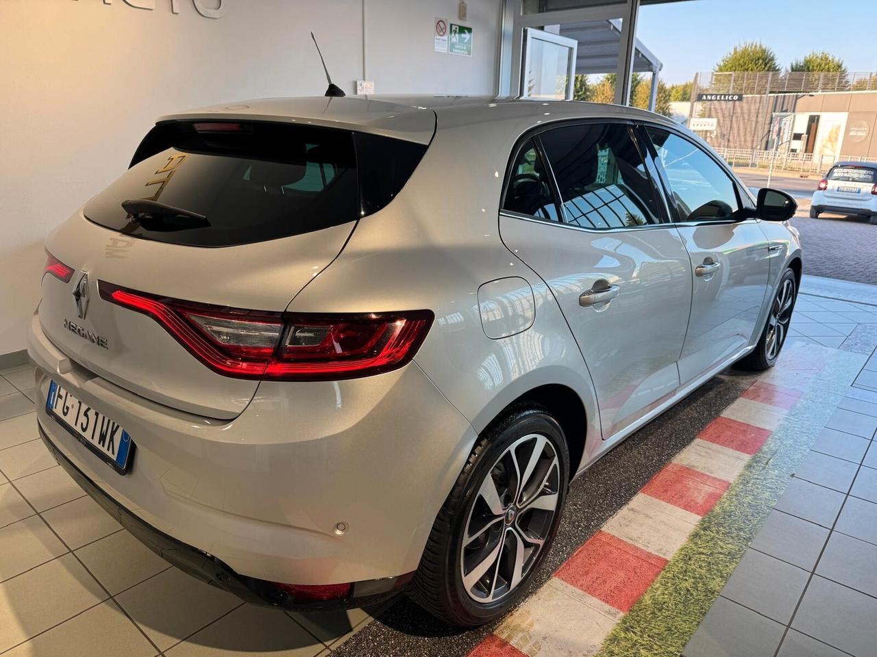 Renault Megane Mégane TCe 130 CV EDC Energy Bose