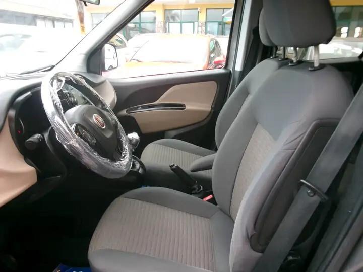 Fiat Doblo 1.6 M-JET EURO 6 LOUNGE 7 POSTI NAVI/PDC FULL OPTIONAL