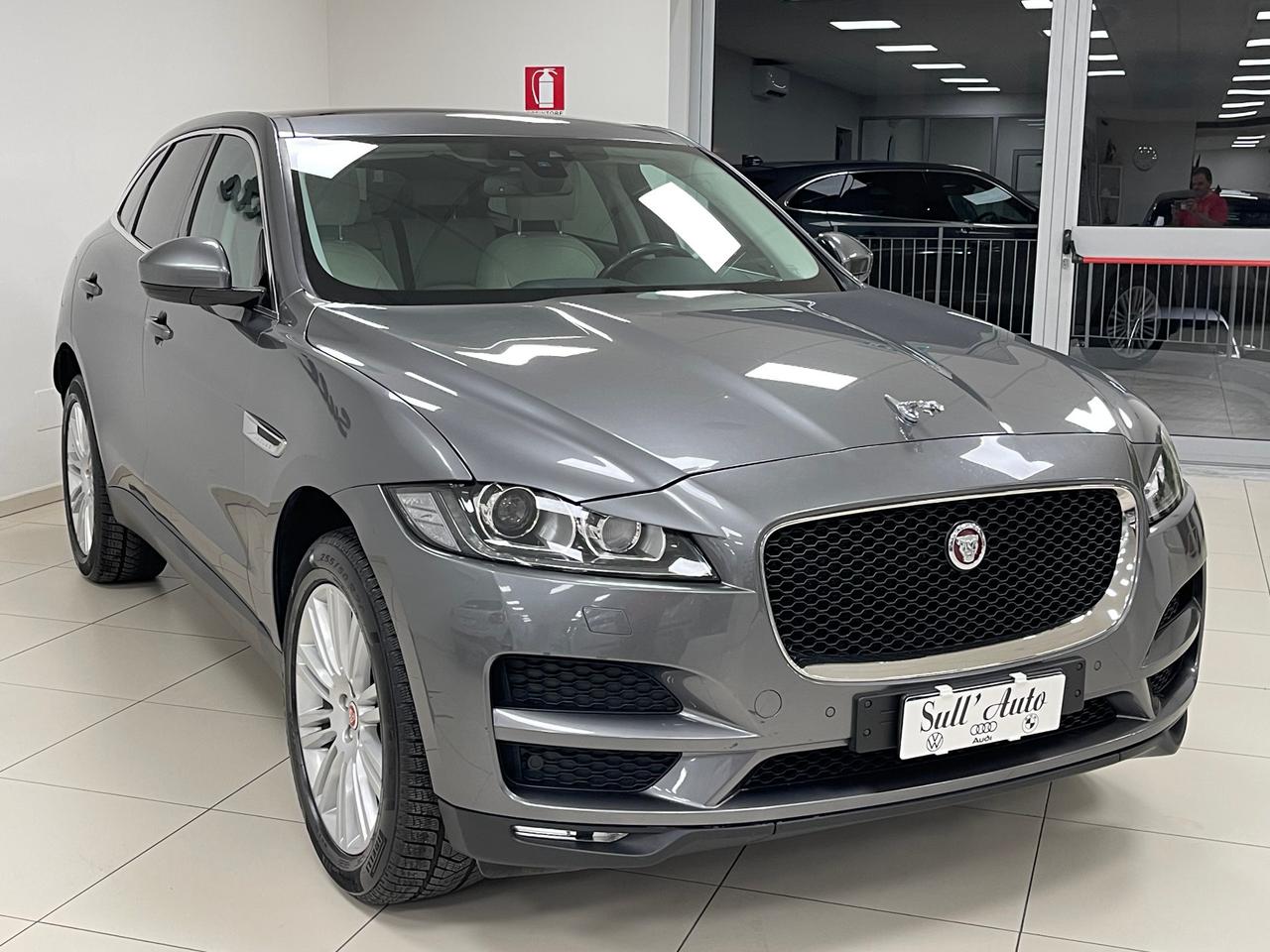 Jaguar F-Pace 2.0 D 180 CV AWD aut. Prestige 2017