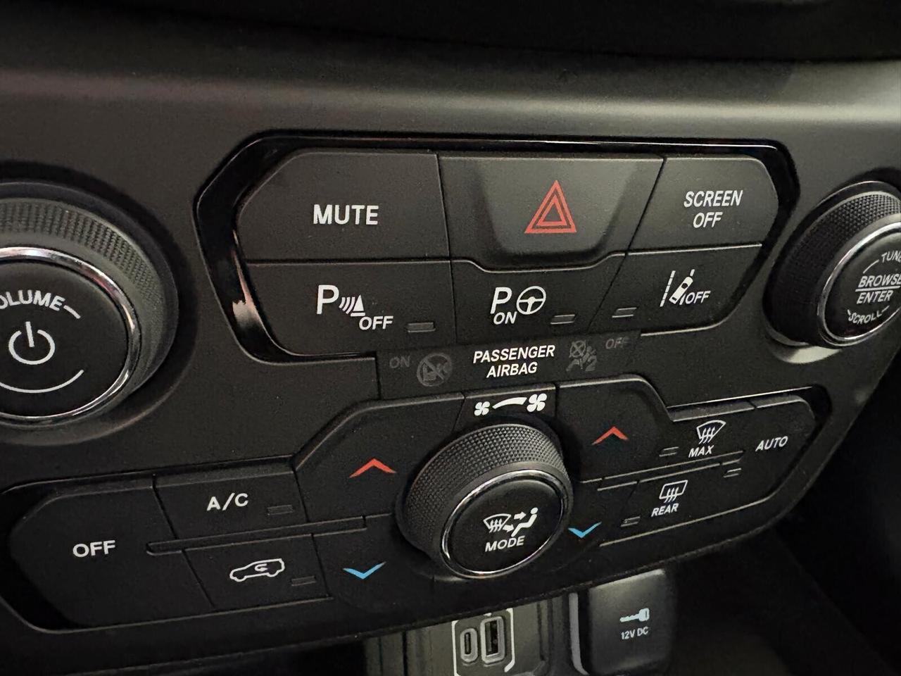 Jeep Renegade SUMMIT 1.5 T4 Hybrid MHEV Aut. SPOTICAR