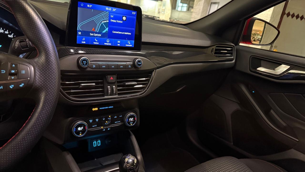 Ford Focus 1.0 EcoBoost Hybrid 125 CV ST-Line 2021 TETTO