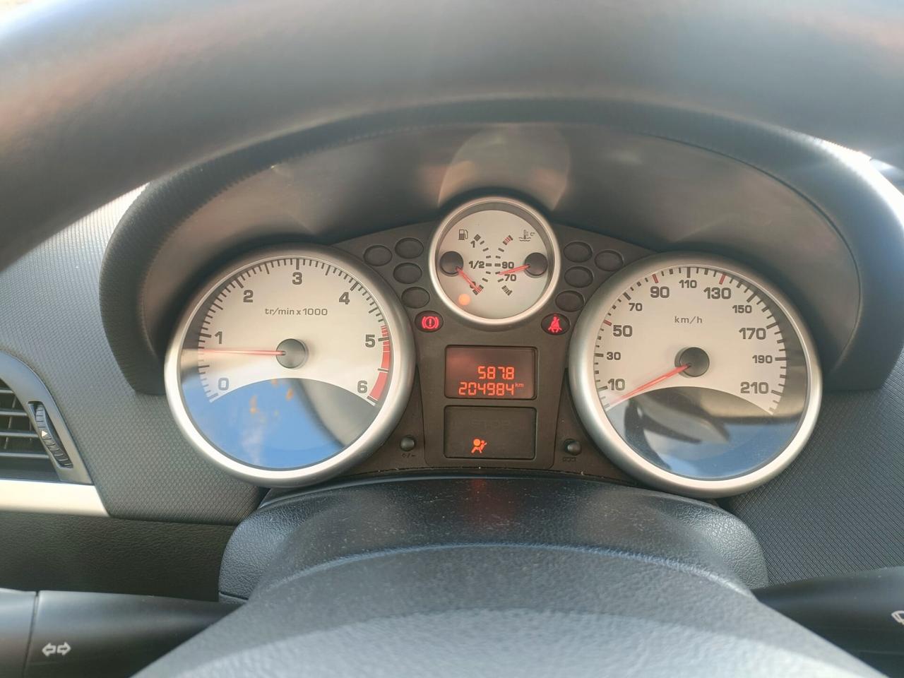 Peugeot 207 1.4 HDi 70CV 5p. X Line OK NEOPATENTATI