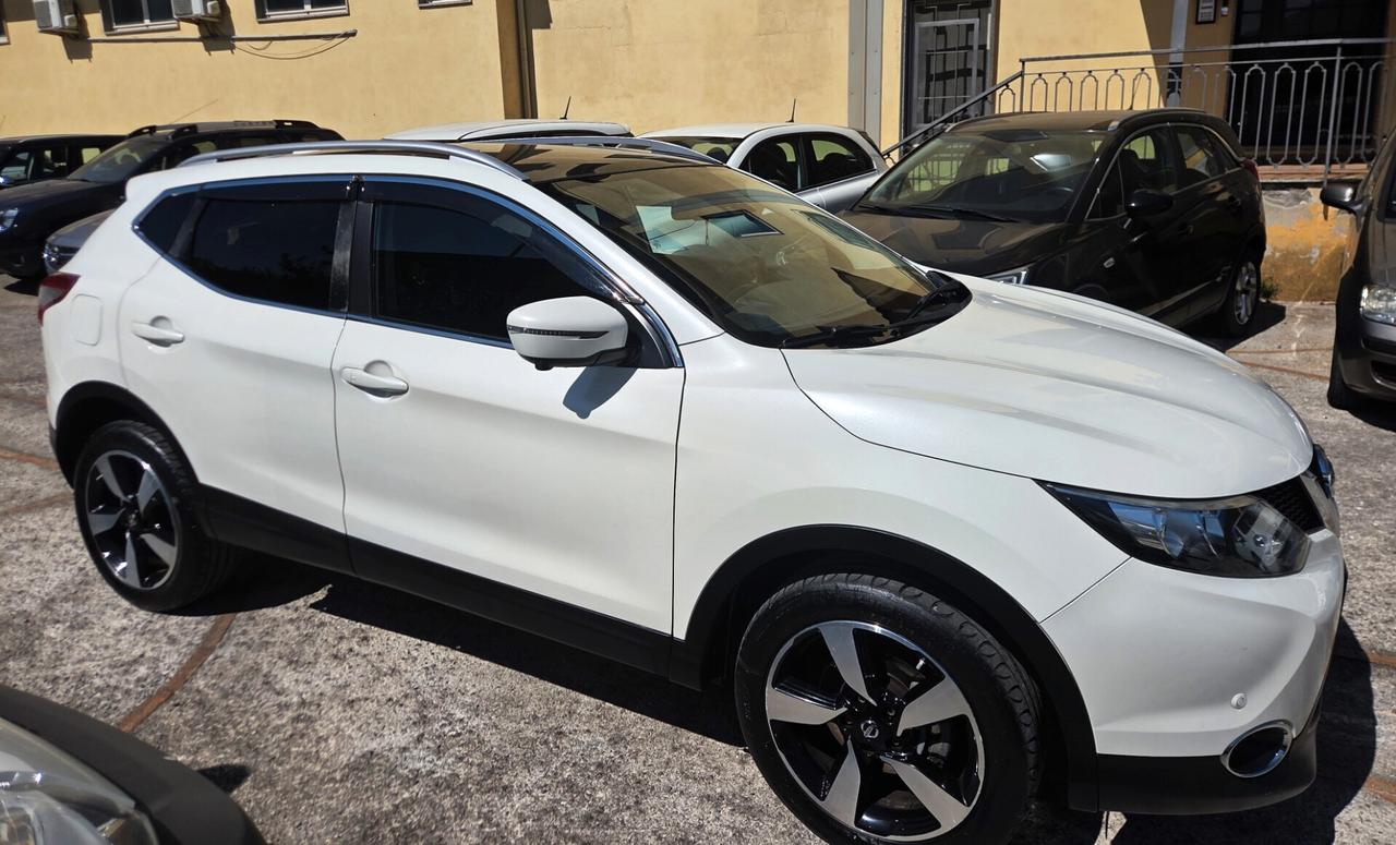 Nissan Qashqai 1.6 dCi AUTOM. NAVI CERCHI 18 FULL