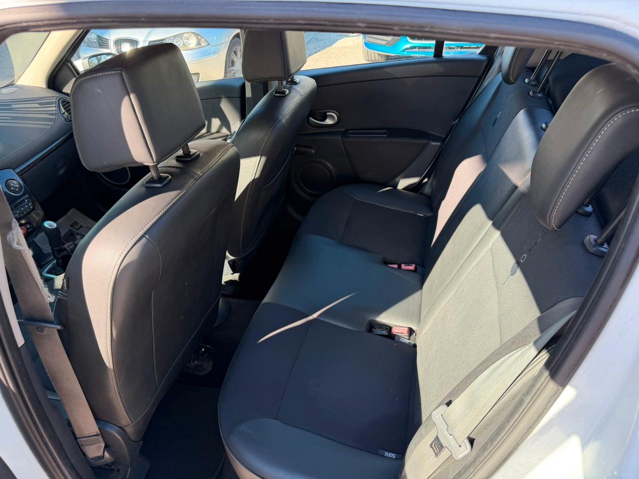 Renault Clio 1.2 16V 5 porte Live! - Anno 2011 - NEOPATENTATO