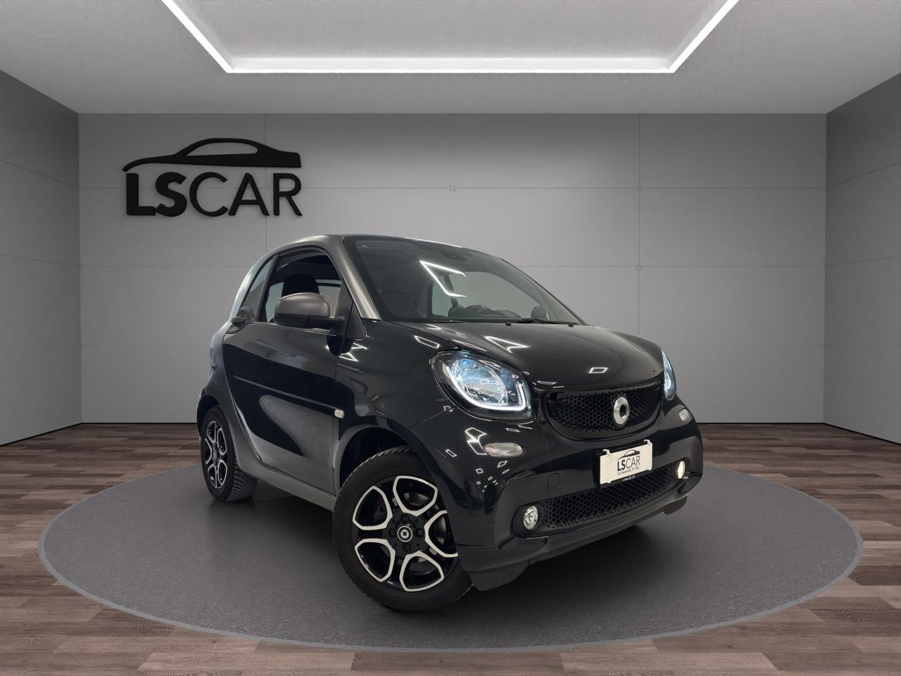 Smart fortwo coupe Fortwo 1.0 Prime - Unipro - Promo Finanziamento - Schermo Touch - Sedili riscaldabili - Interni in pelle - Tetto panoramico