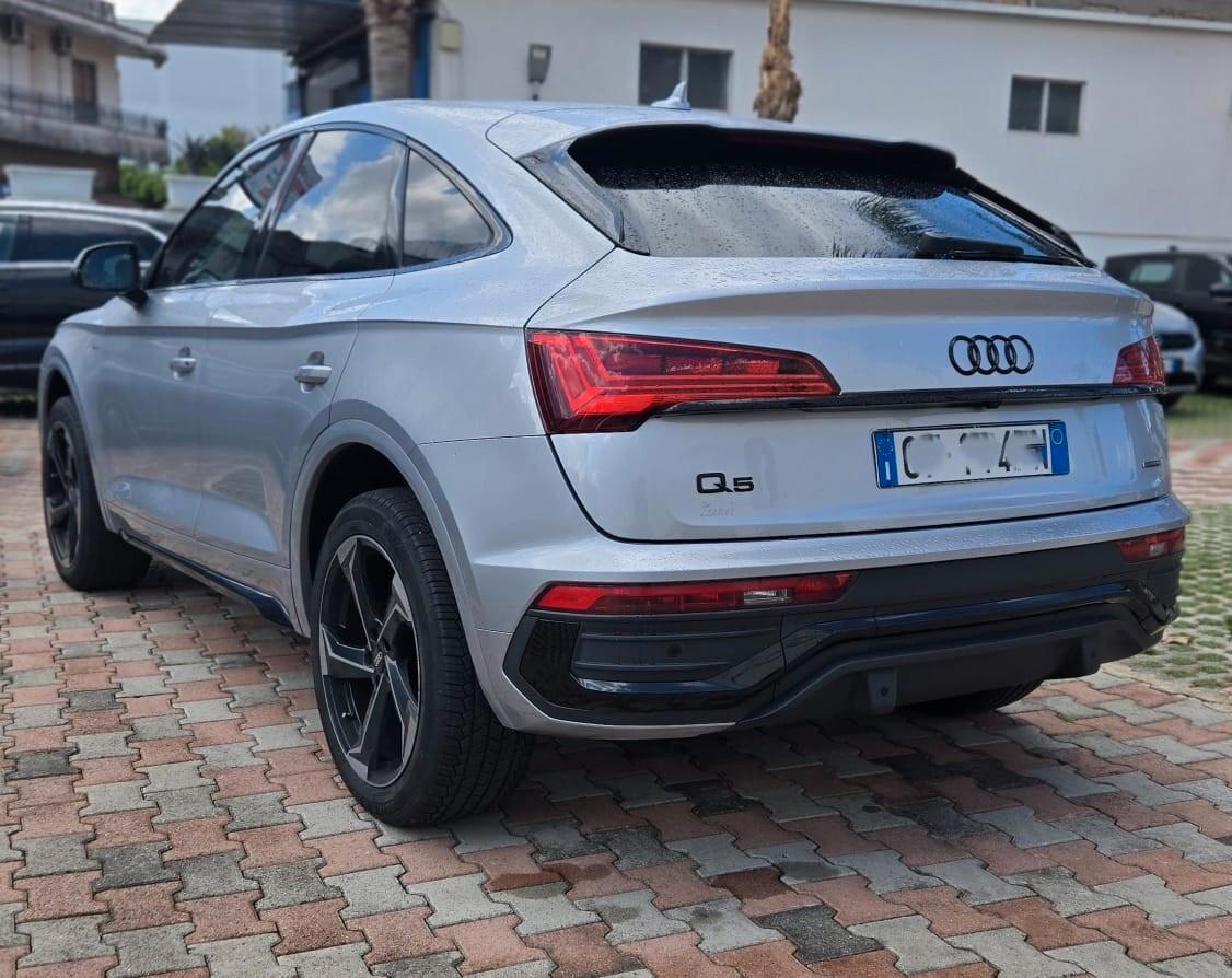 Audi Q5 40 SpB 2.0 tdi 204CV quattro S-tronic S Line Tetto