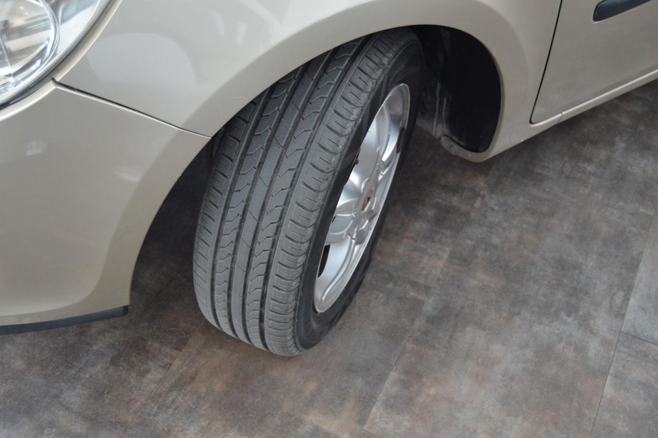 Renault Clio 1.2i 5 porte Dynamique KMDOC/Clima/ABS