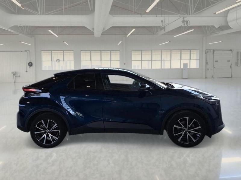 TOYOTA C-HR 2.0 HV E-CVT TREND SUV