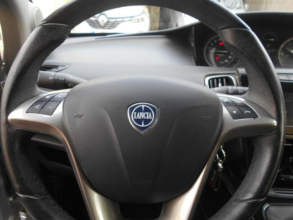 Lancia Ypsilon 5 Porte 1.2 Ecochic Gold