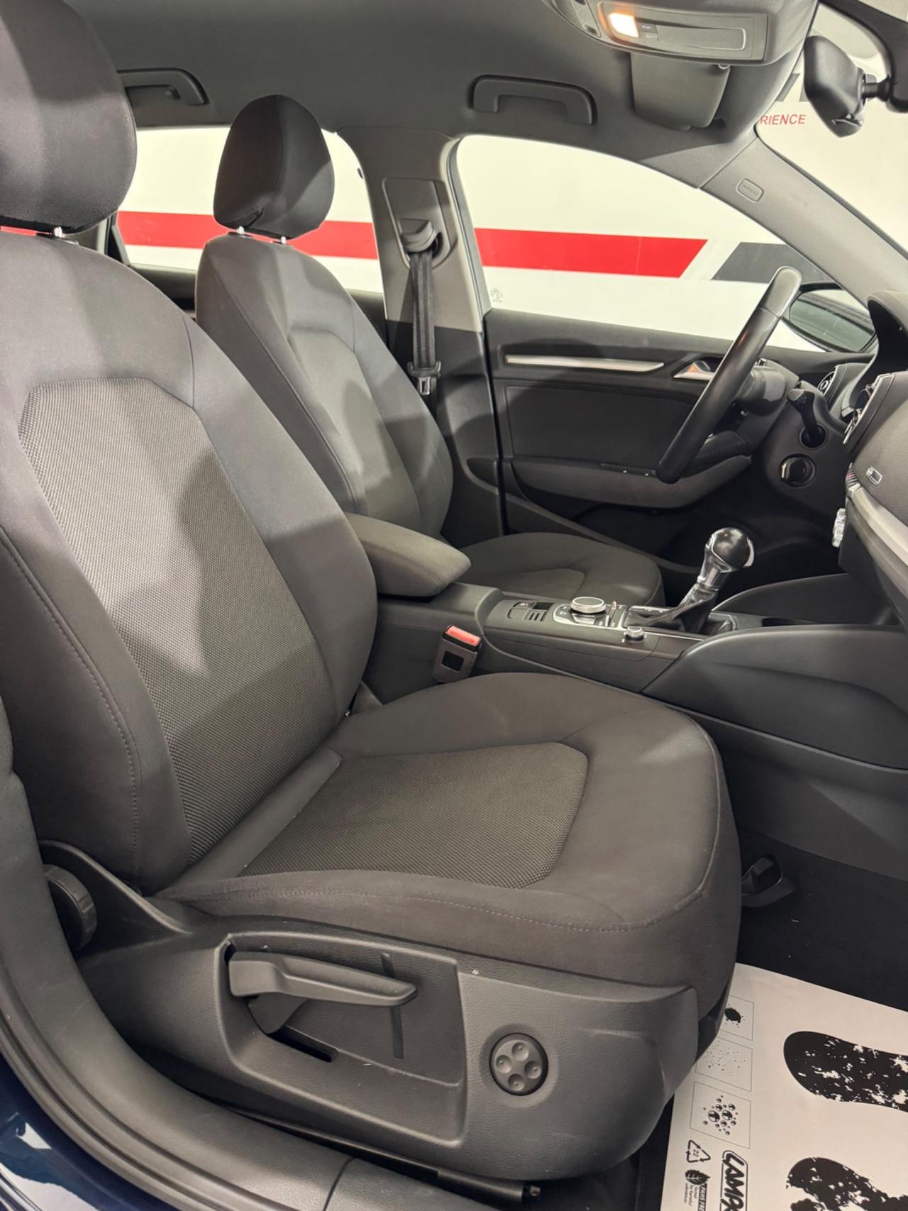 Audi A3 1.6 TDI 116 CV S tronic Sport