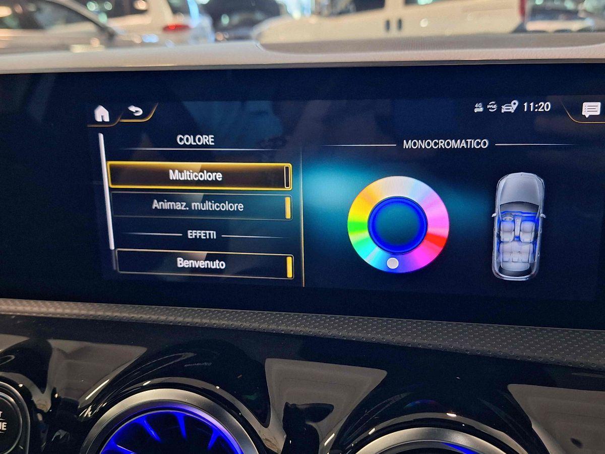 MERCEDES A 180 d Automatic Sport - LUCI AMBIENT - SED.RISCALD - RETROCAMERA -