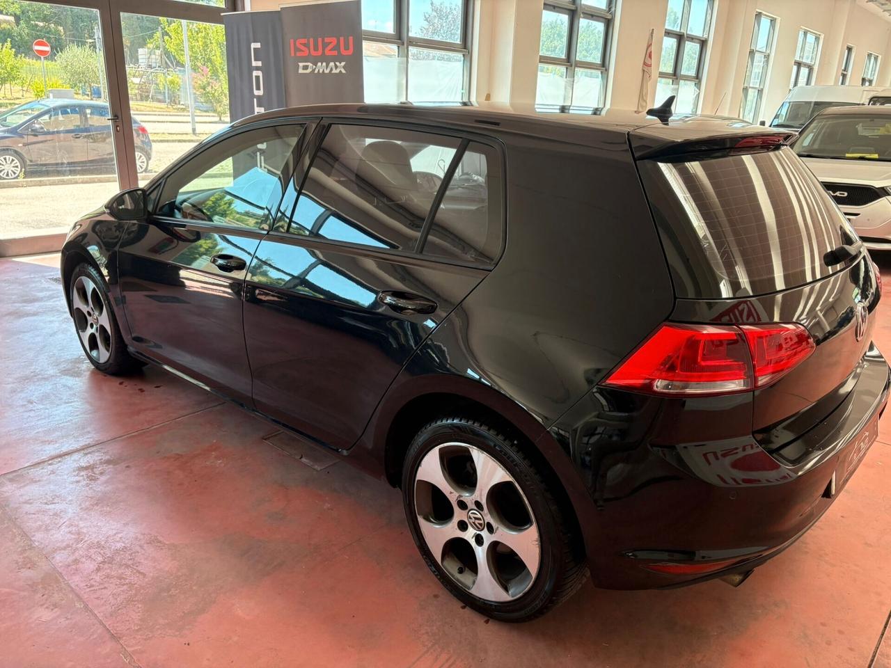 VOLKSWAGEN GOLF 7 Diesel 1.6 TDI CV 105 Km 184.966 X NEOPATENTATI Garanzia 12 mesi