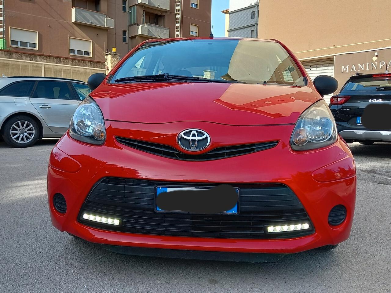 Toyota Aygo 1.0 12V VVT-i 3 porte Lounge Connect MMT