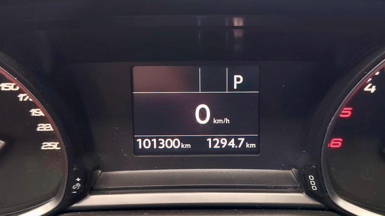 PEUGEOT 308 1.5 BLUEHDI ALLURE PACK 130CV - CAR PLAY, NEOPATENTATI