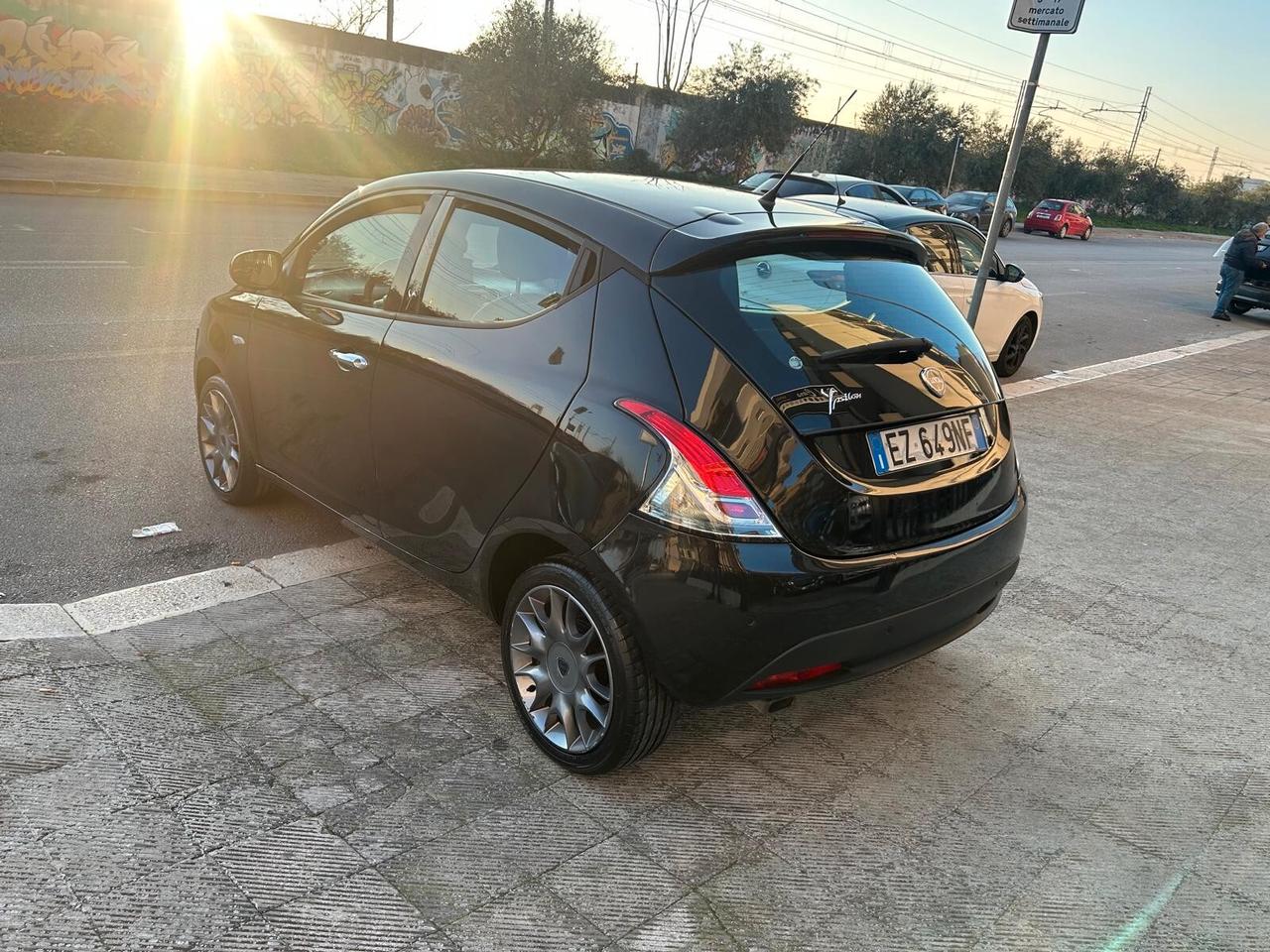 Lancia Ypsilon 1.3 MJT 16V 95 CV 5 porte S&S Elle