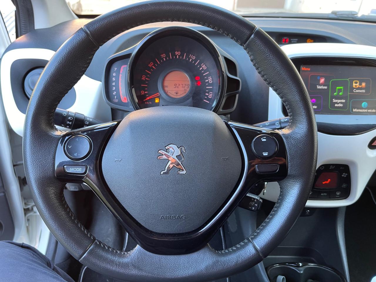 Peugeot 108 PureTech 82 5 porte Allure