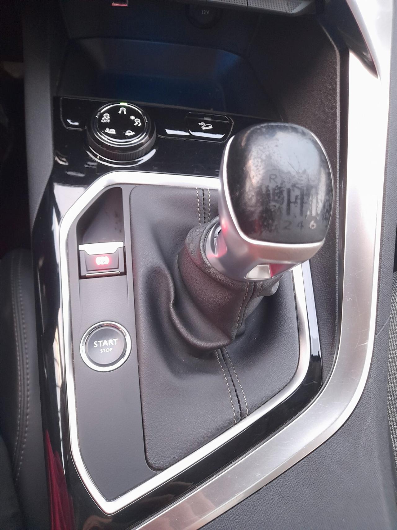 Peugeot 3008 1.6 HDi 130 S&S Allure start&stop