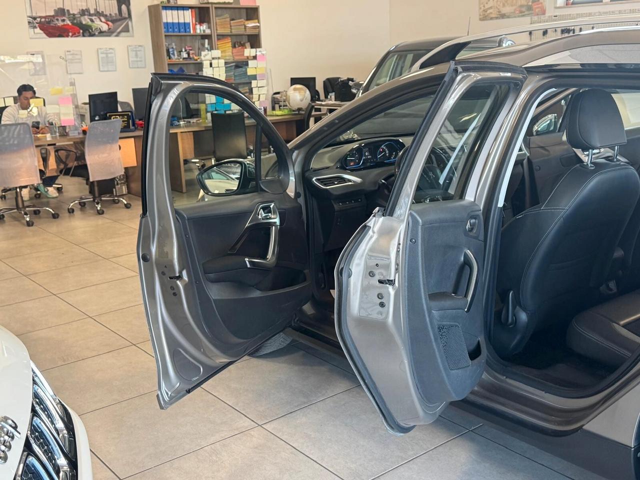 Peugeot 2008 1.6 e-HDI 92CV S&S ALLURE 2014