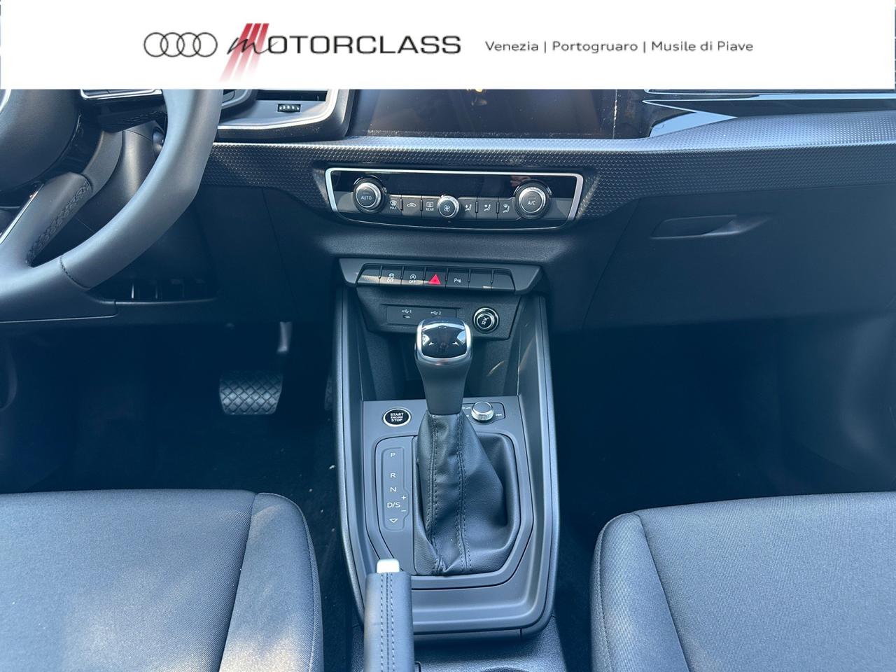 Audi A1 allstreet 30 1.0 tfsi 116cv identity contrast s tronic