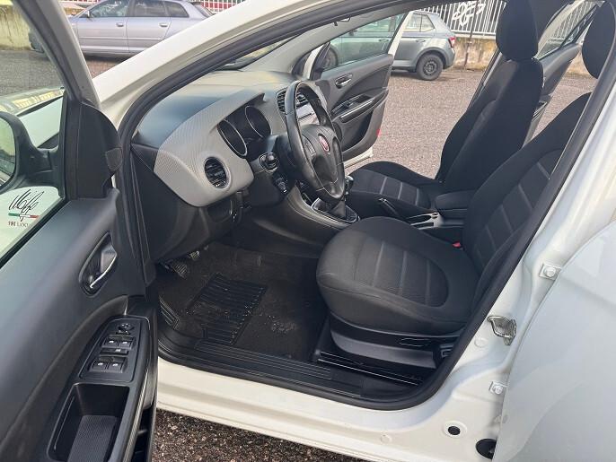 Fiat Bravo II 2012 1.4 16v easy power Active 120cv