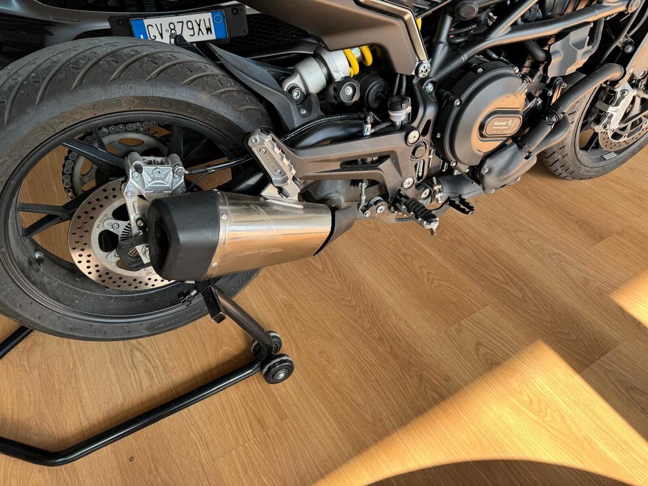 BENELLI LEONICINO 800