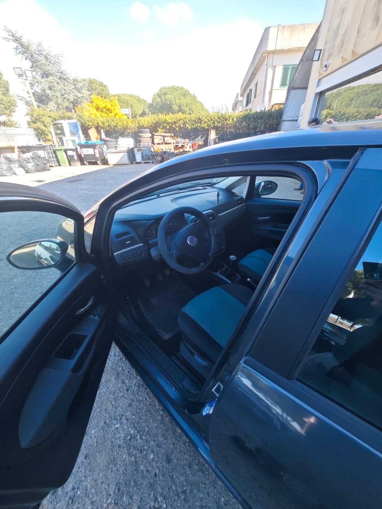 Fiat Grande Punto 1.3 MJT 75 CV 5 porte Dynamic