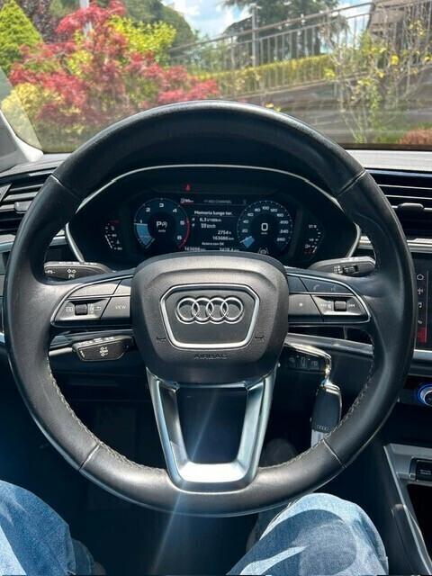 Audi Q3 35 TDI SPORTBACK S tronic Identity Black